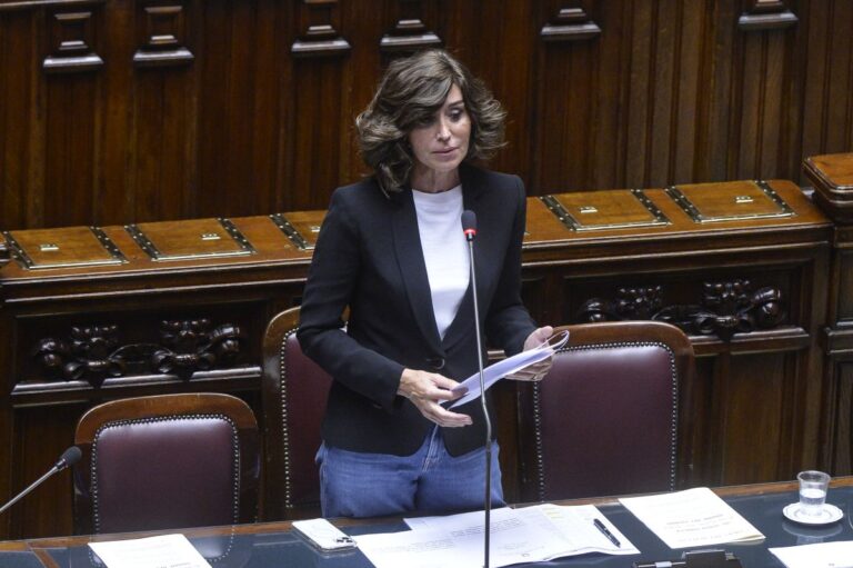 Medicina, Bernini “55 mila studenti non perderanno l’anno