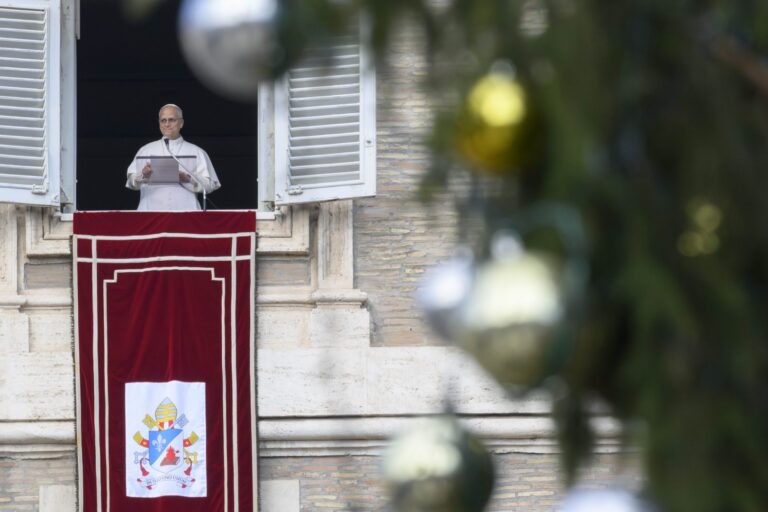Papa Leone XIV “Continuiamo a pregare per la pace e per le famiglie che soffrono a causa della guerra”