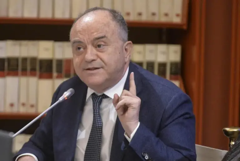 Referendum, Gratteri “Voteranno Sì indagati e massoneria deviata”