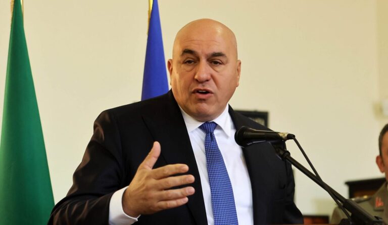 Crosetto “A Hormuz una flotta con bandiera Onu. Rischio terrorismo per cellule dormienti iraniane