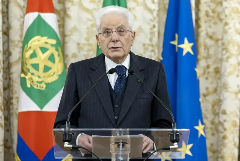 Mattarella “Le donne italiane hanno dato molto alla Repubblica