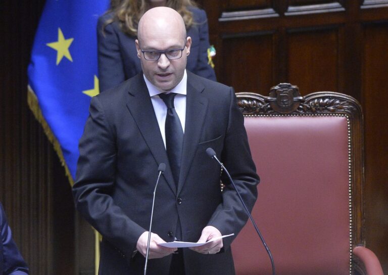 Intelligenza artificiale, Fontana “E’ necessario educare ad un uso responsabile”