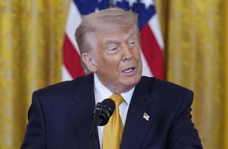 Trump annuncia tre giorni di cessate il fuoco in Ucraina, dal 9 all’11 maggio