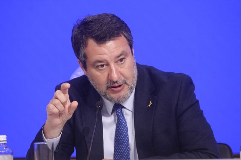 Salvini “Si va verso una proroga del taglio delle accise