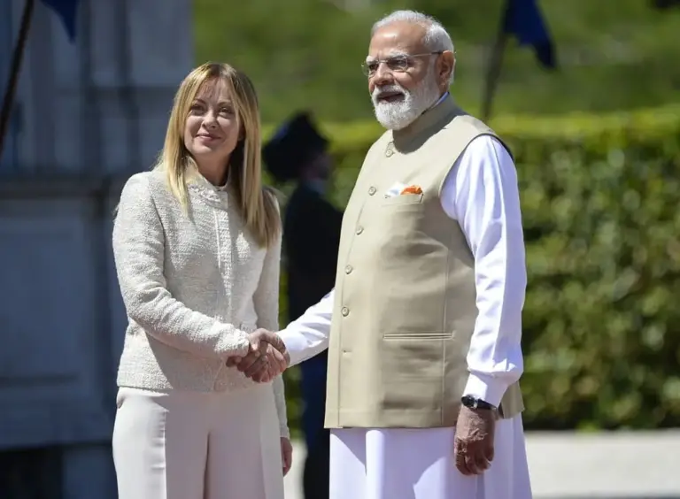 Meloni incontra il primo ministro indiano Modi: “Il rapporto tra i due Paesi elevato a partenariato strategico speciale”