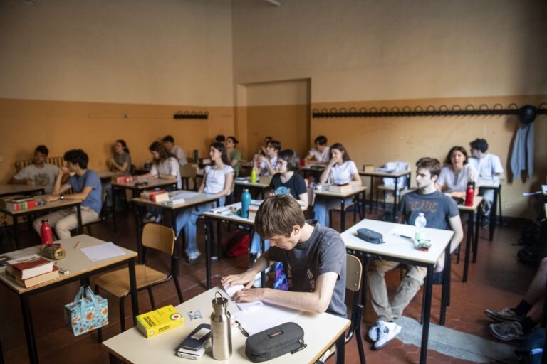 Maturità, online 13.989 commissioni d’esame. Gli studenti coinvolti sono 527