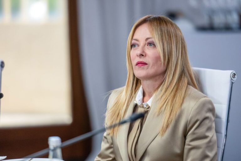 Immigrazione, Meloni alla riunione dei leader dell’Ue: “Accelerare su norme rimpatri”