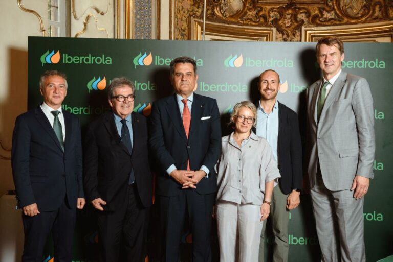 Inaugurato Iberdrola Fenix, il nuovo impianto fotovoltaico costruito in Sicilia