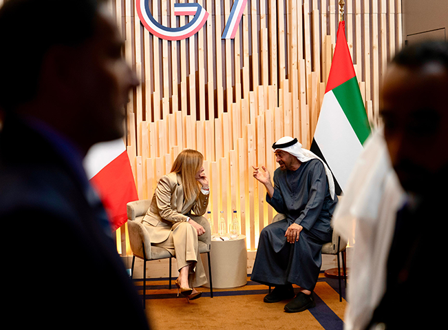 Bilaterale tra Meloni e il presidente degli Emirati Arabi Uniti, focus sulla libertà di navigazione a Hormuz