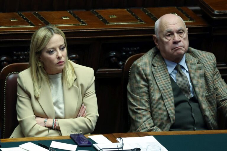 Minacce a Nordio su un muro di Roma, Meloni “Condannare con fermezza il richiamo ad anni bui terrorismo e Brigate Rosse”