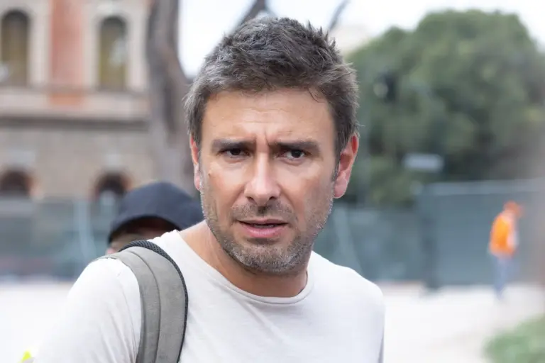 Rinviato il rientro in Italia di Alessandro Di Battista da Cuba