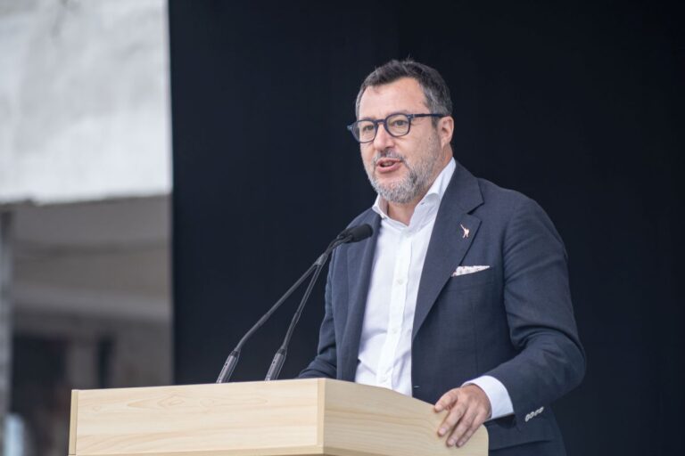 Lega, Salvini “Mi auguravo ci fossero altri candidati al congresso”