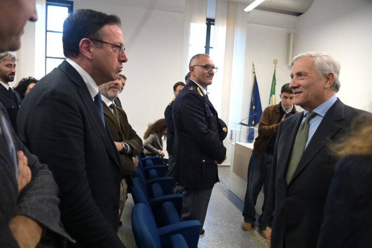 Tajani in visita alle forze dell’ordine a Milano: “Cercheremo di essere sempre più al vostro fianco”