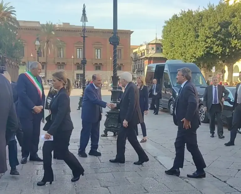 Mattarella al Teatro Massimo di Palermo, assiste alla proiezione in anteprima del film su Biagio Conte